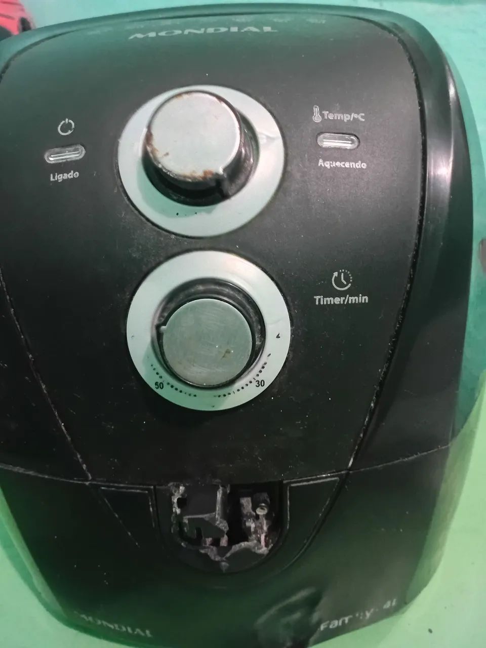 Vendo airfryer com algumas avarias na tampa. - Foto 2