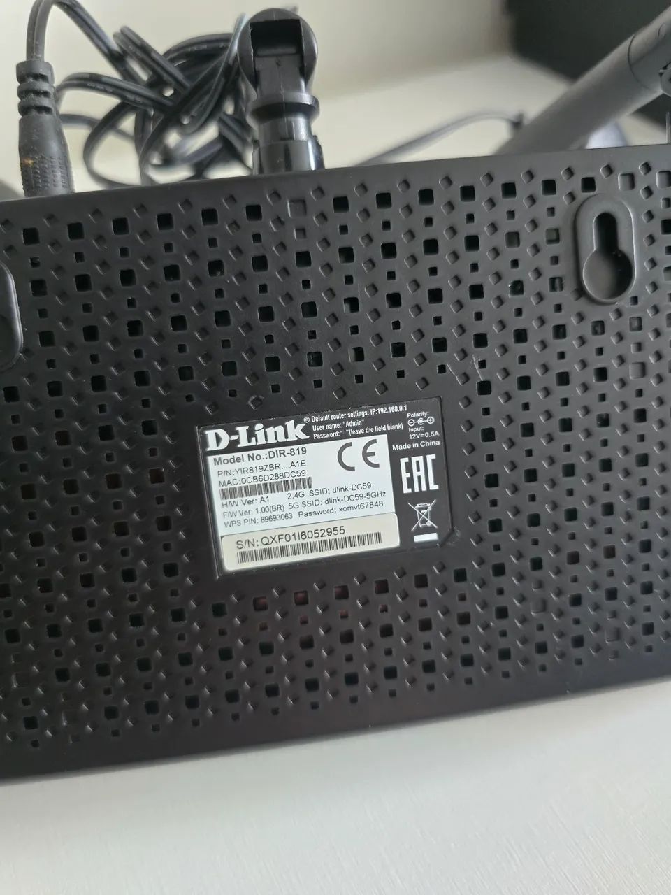D-Link DIR-819