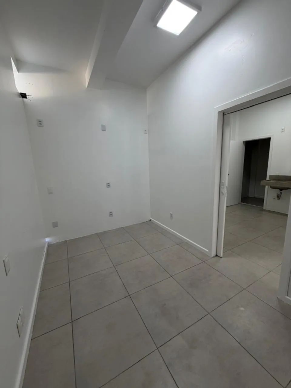 Sala Comercial para Aluguel Em Garopaba Centro - Foto 4