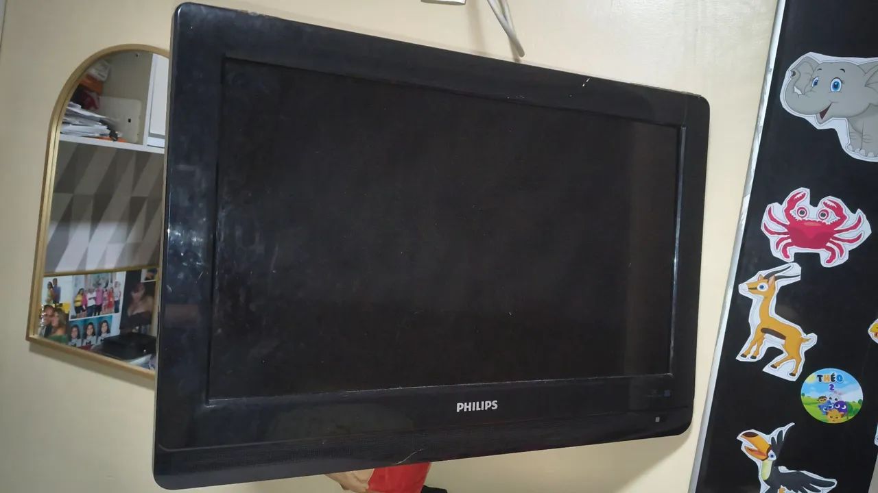 Tv Philips  LCD 32 polegadas 