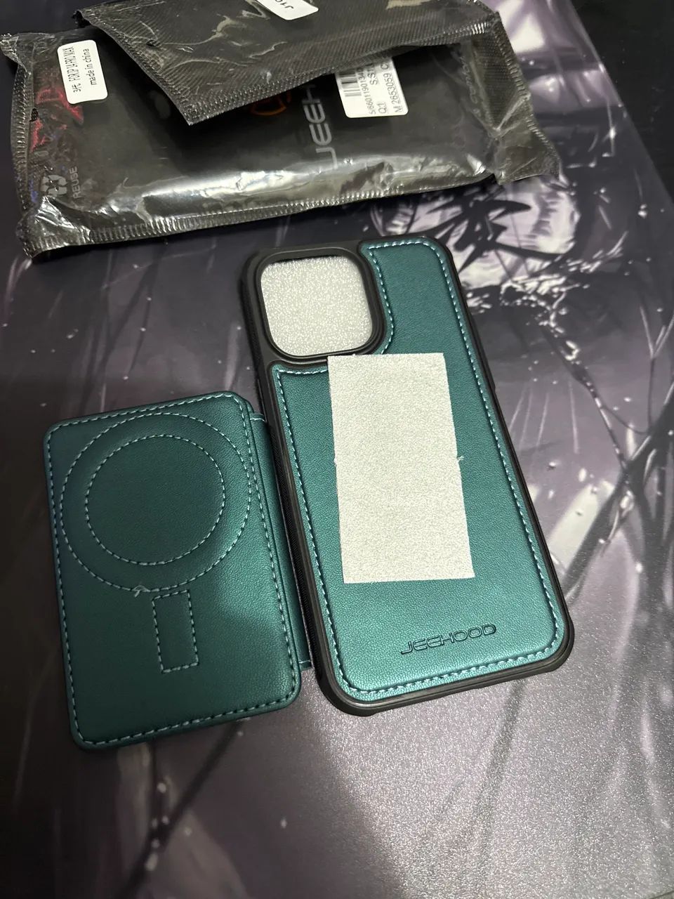 Capinha Executiva iPhone 14 Pro Max MagSafe + Carteira - Verde - Foto 3