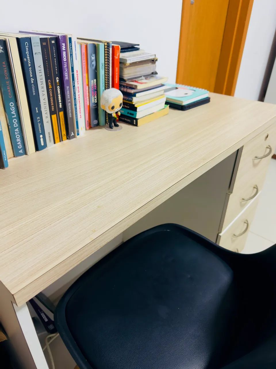 Mesa de escritório com cadeira  - Foto 4