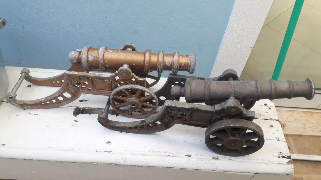 Canhões antigos 