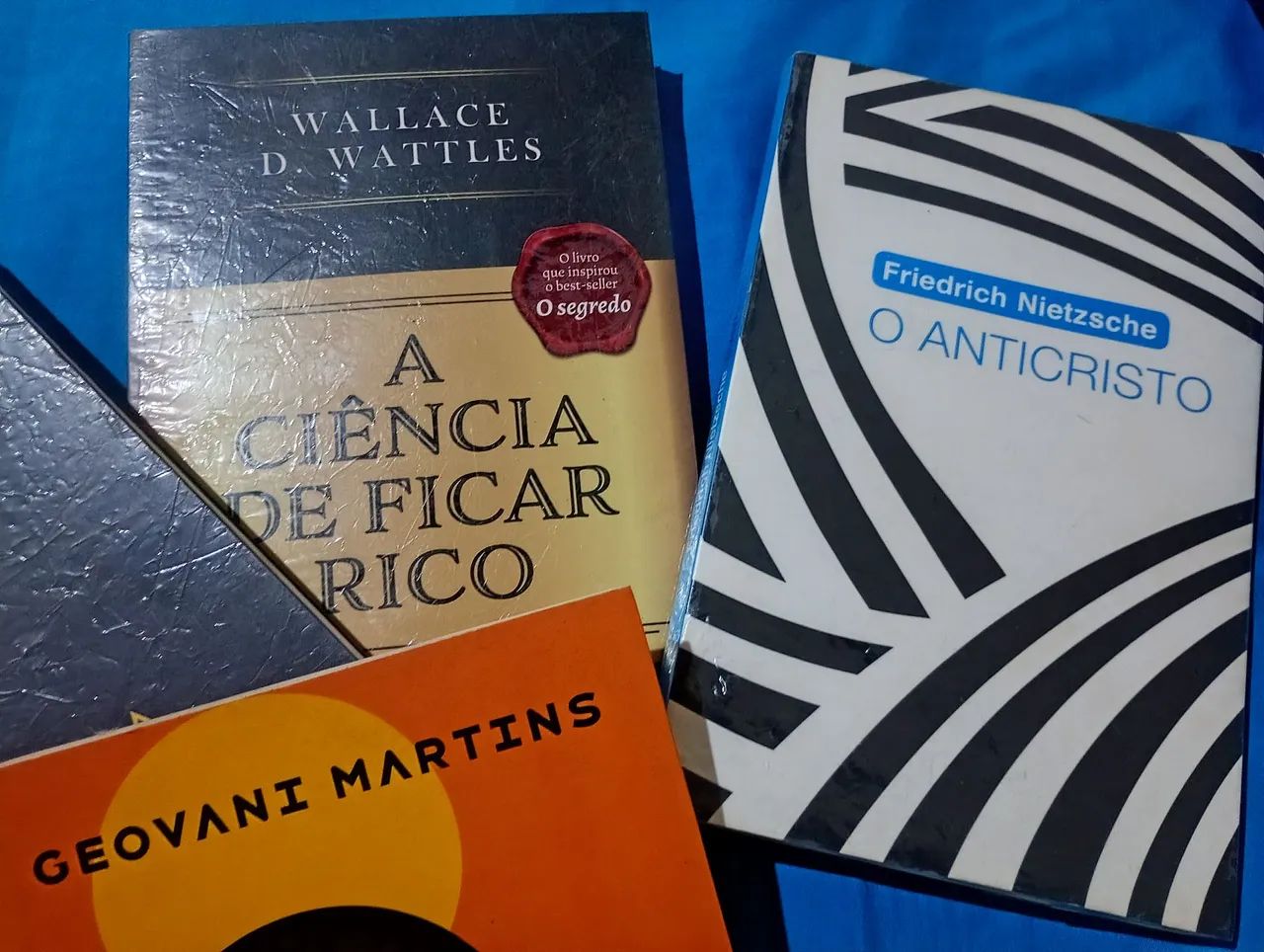 Livros de auto ajuda E esoterismo 15 e 20. - Foto 5
