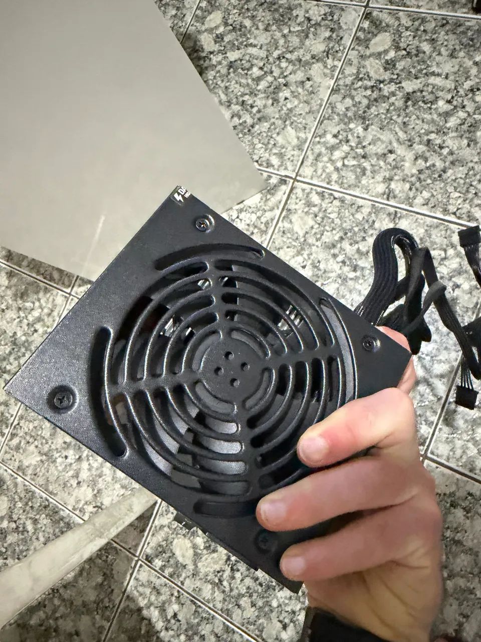 Fonte Corsair 650w Plus - Foto 3
