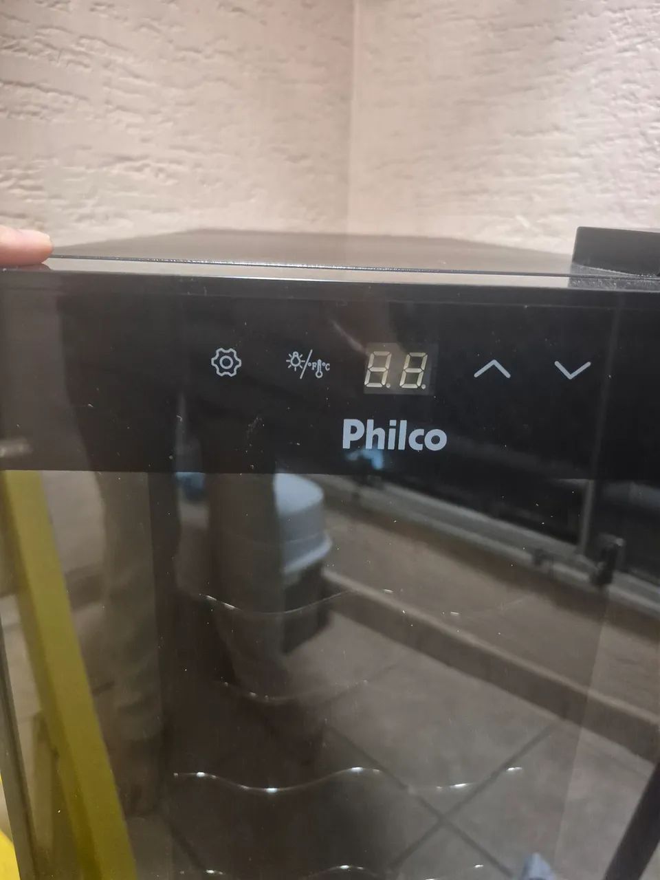 Adega philco 8 Garrafas