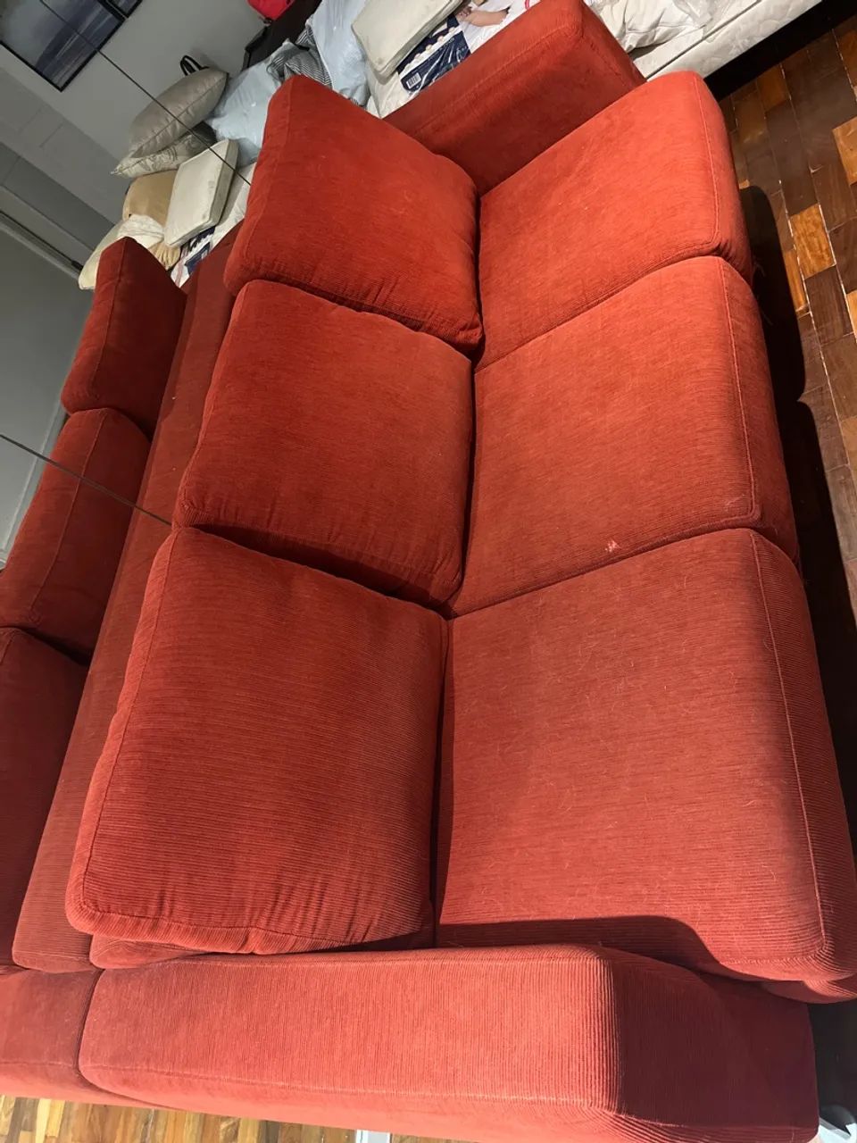 Sofá Vermelho 3 lugares Tecido  - Foto 4