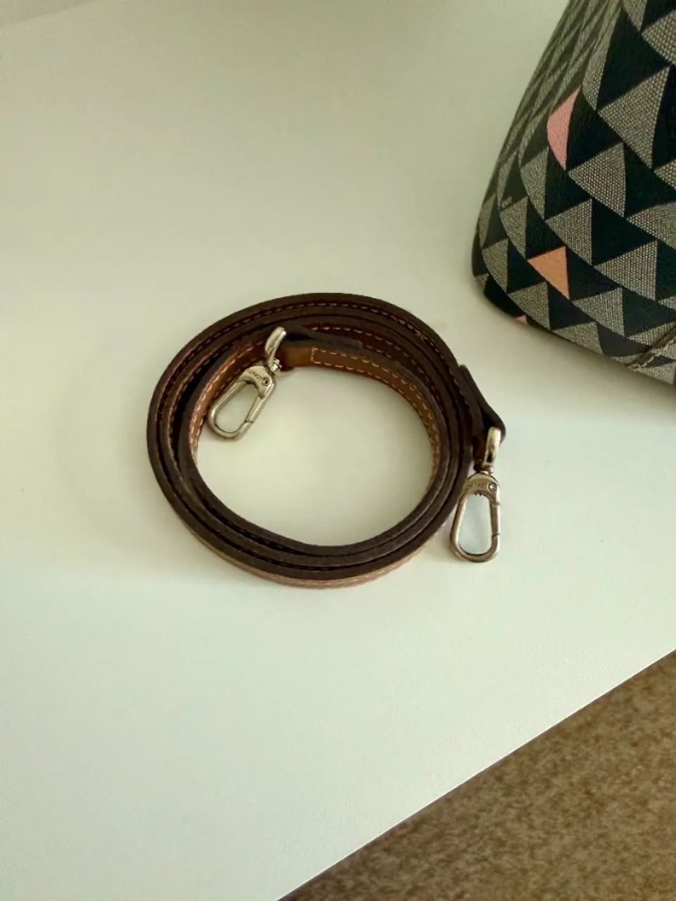 Bolsa Schutz nina triangle - Foto 2