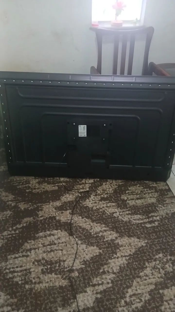 Vendo TV quebrada 55 polegadas,marca Philips, valor 300 reais