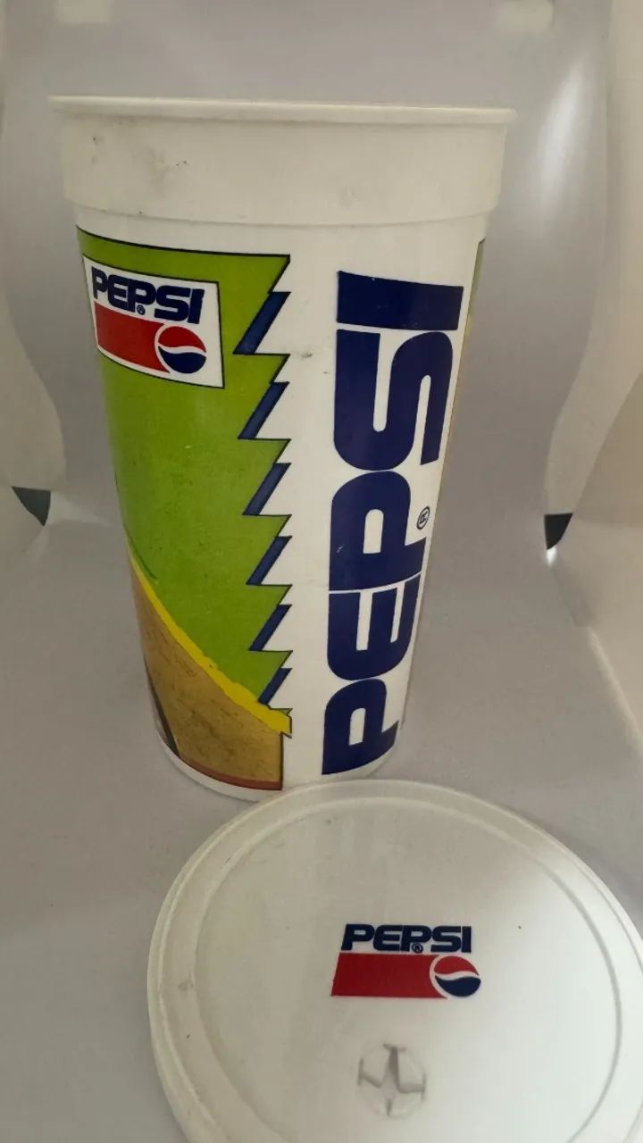 Copo colecionável Pepsi ciclismo com tampa - Foto 4