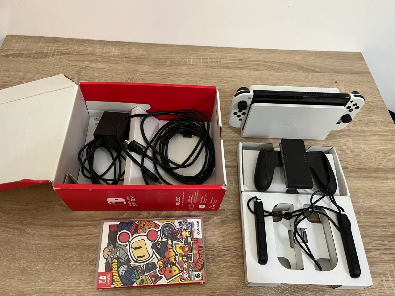 NINTENDO SWITCH OLED + 1 Jogo - Foto 2