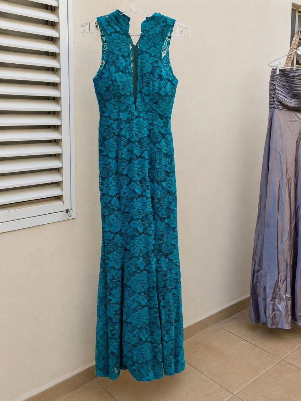 Vestido de festa forrado com renda - Foto 3