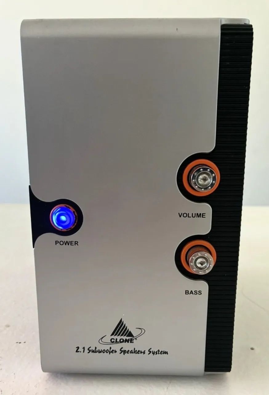 Caixa de Som Amplificada Subwoofer Clone 2.1 - Foto 2