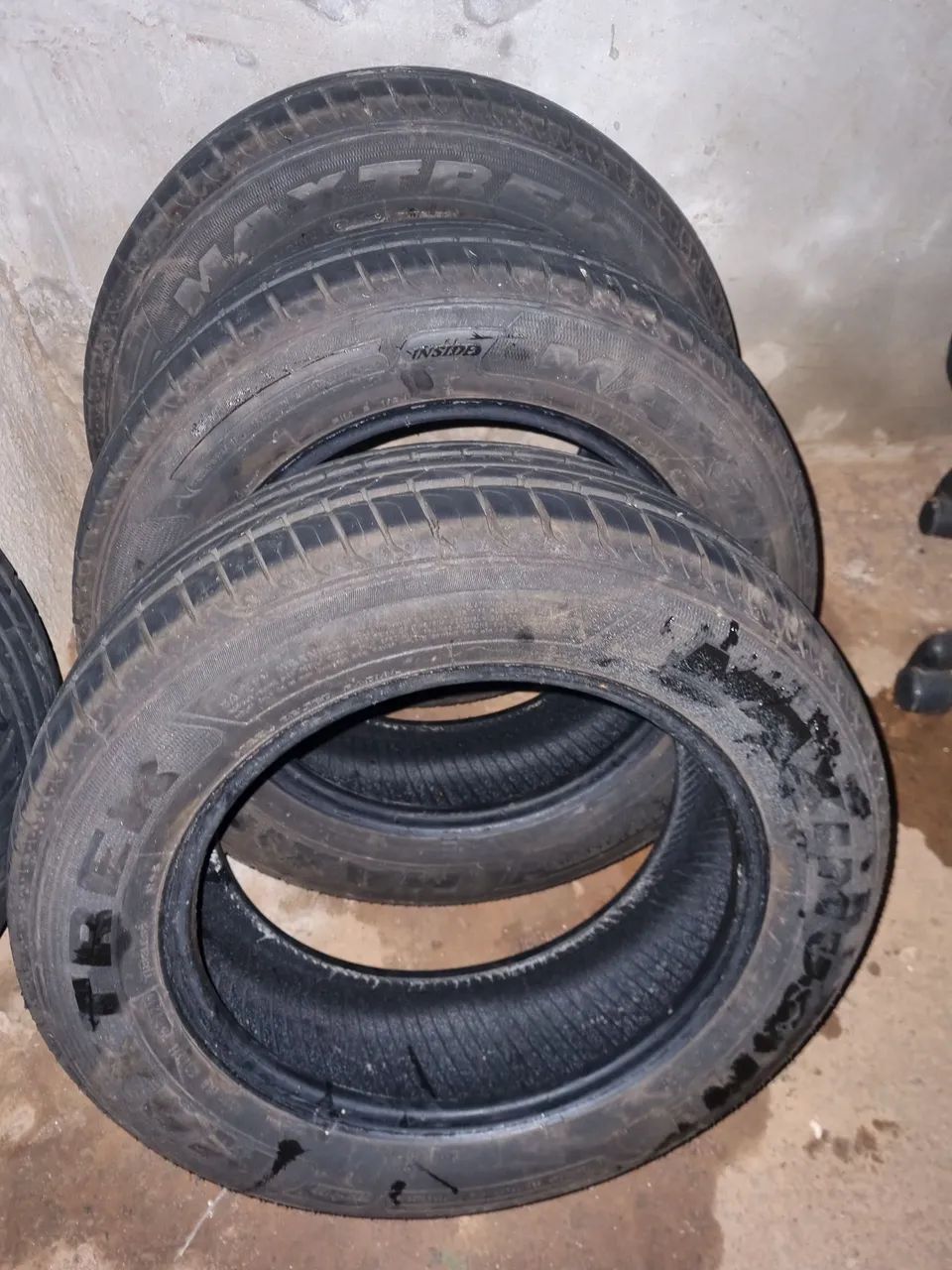 3 Pneus Maxtrek M1 185/60 r14 82h + 2 protetores de correia Hb20 1.6 Sedan, 1.0 Hatch 2015
