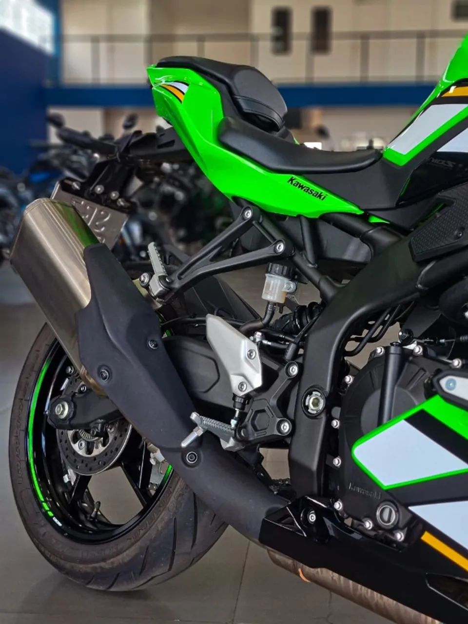 Kawasaki Zx-4r 2025 - 1509375784 | OLX