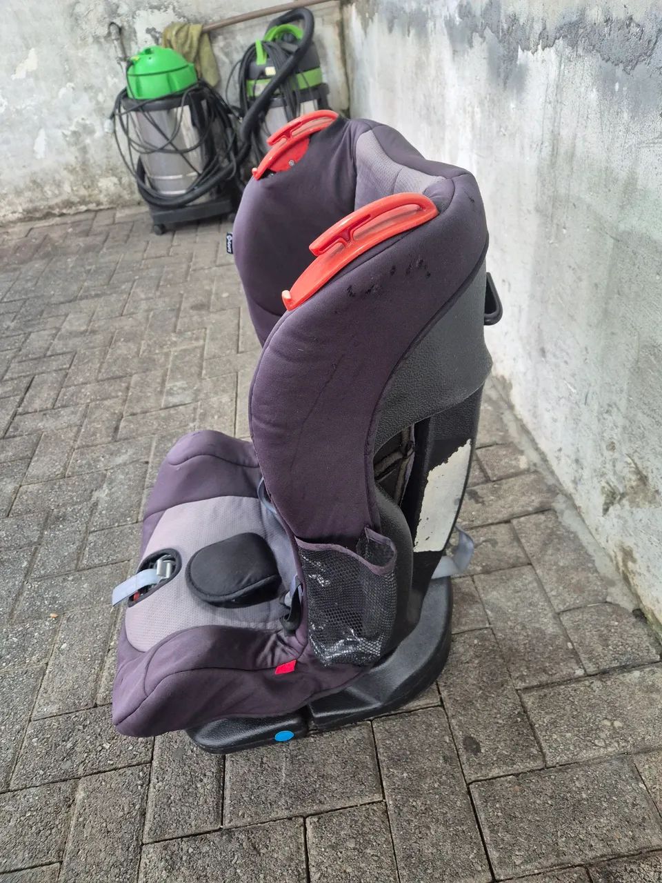 Vende-se duas cadeirinhas de carro - Foto 2
