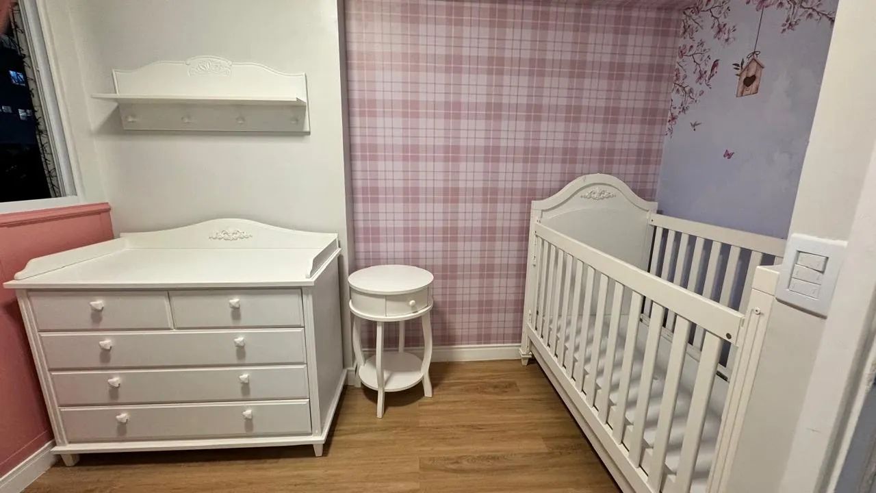 Berço branco todo em laca muito bonito  - Foto 3