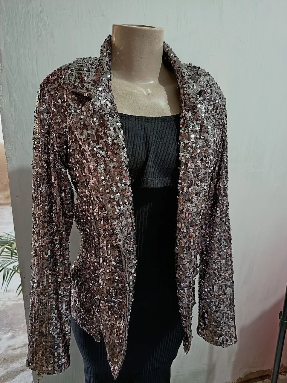 Blazer em paetê Tam 40 