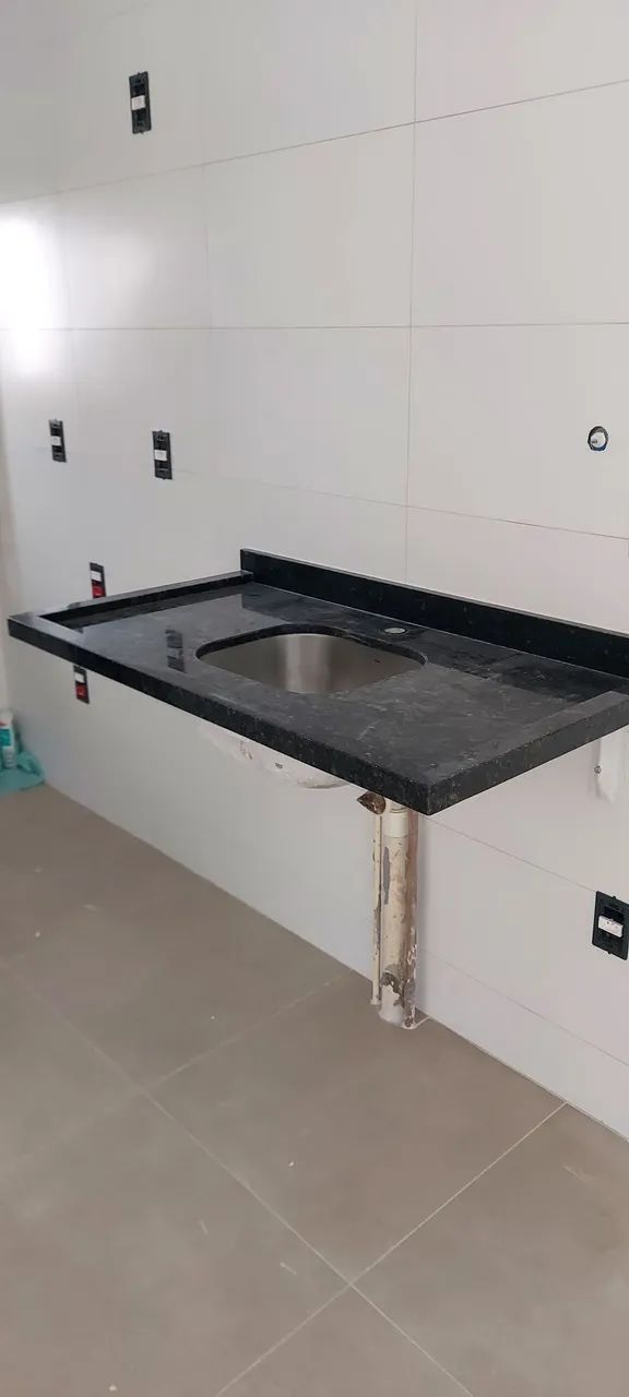 Pia de Granito com Cuba Inox Docol