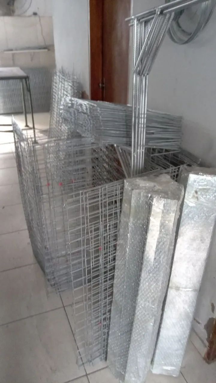 Bateria de Gaiolas para Galinha