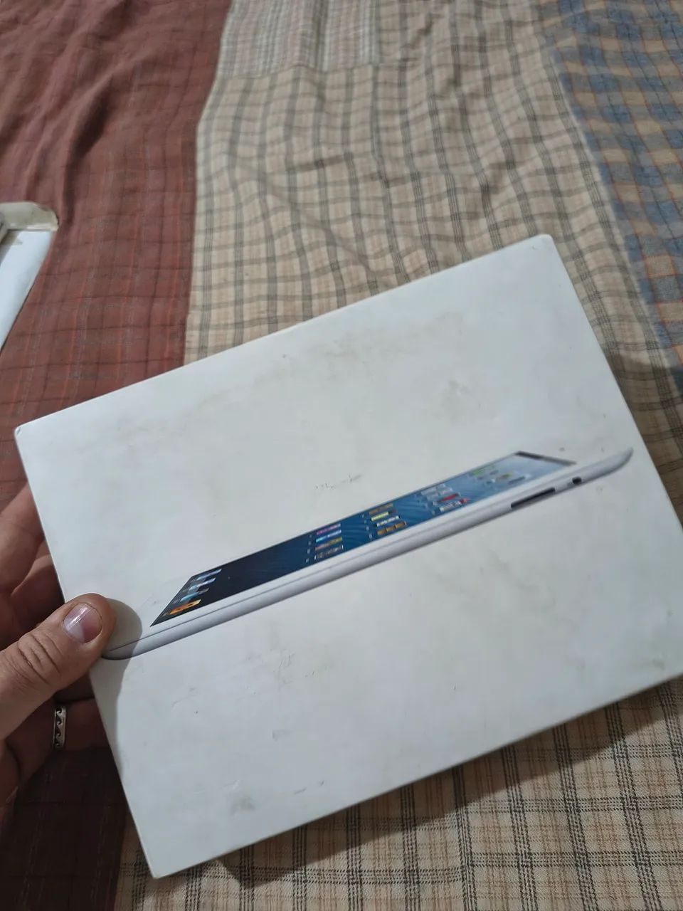 iPad 2 com caixa e carregador 16GB - Foto 5