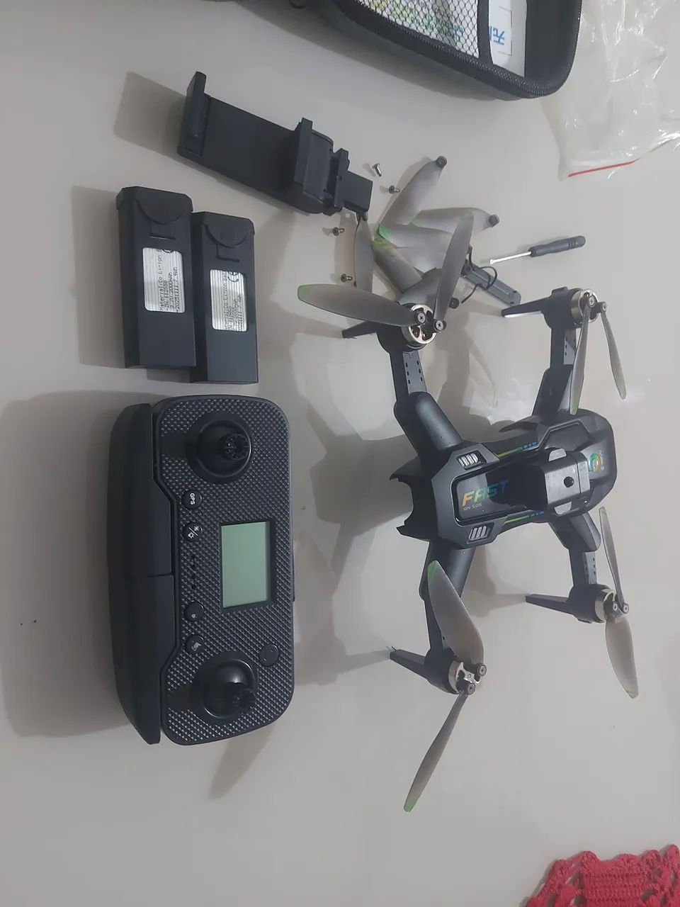 Drone XT505 com GPS e Motor Brushless - Completo e Dobrável