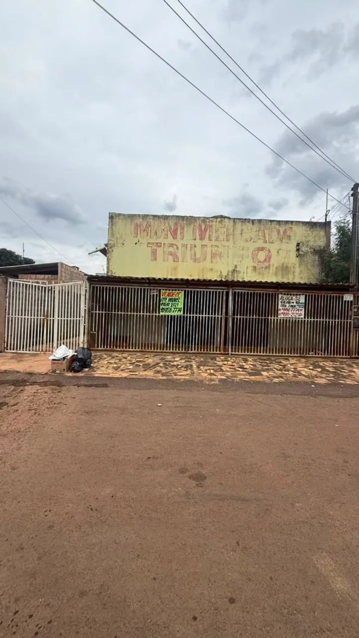 Galpão com casa nos fundos 