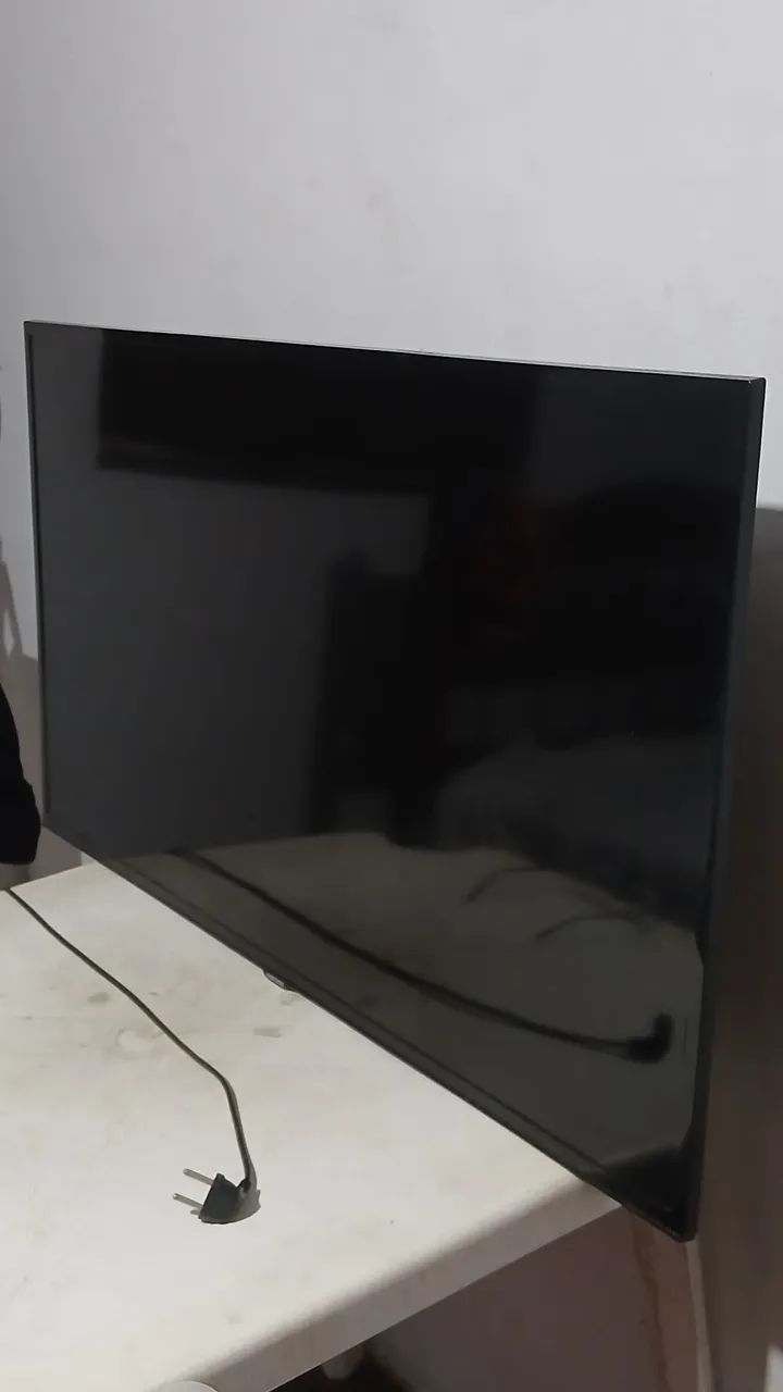 Vende-se TV smart Samsung de 42 polegadas  - Foto 4
