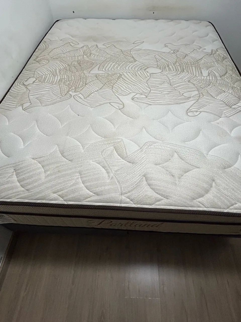 Cama box queen