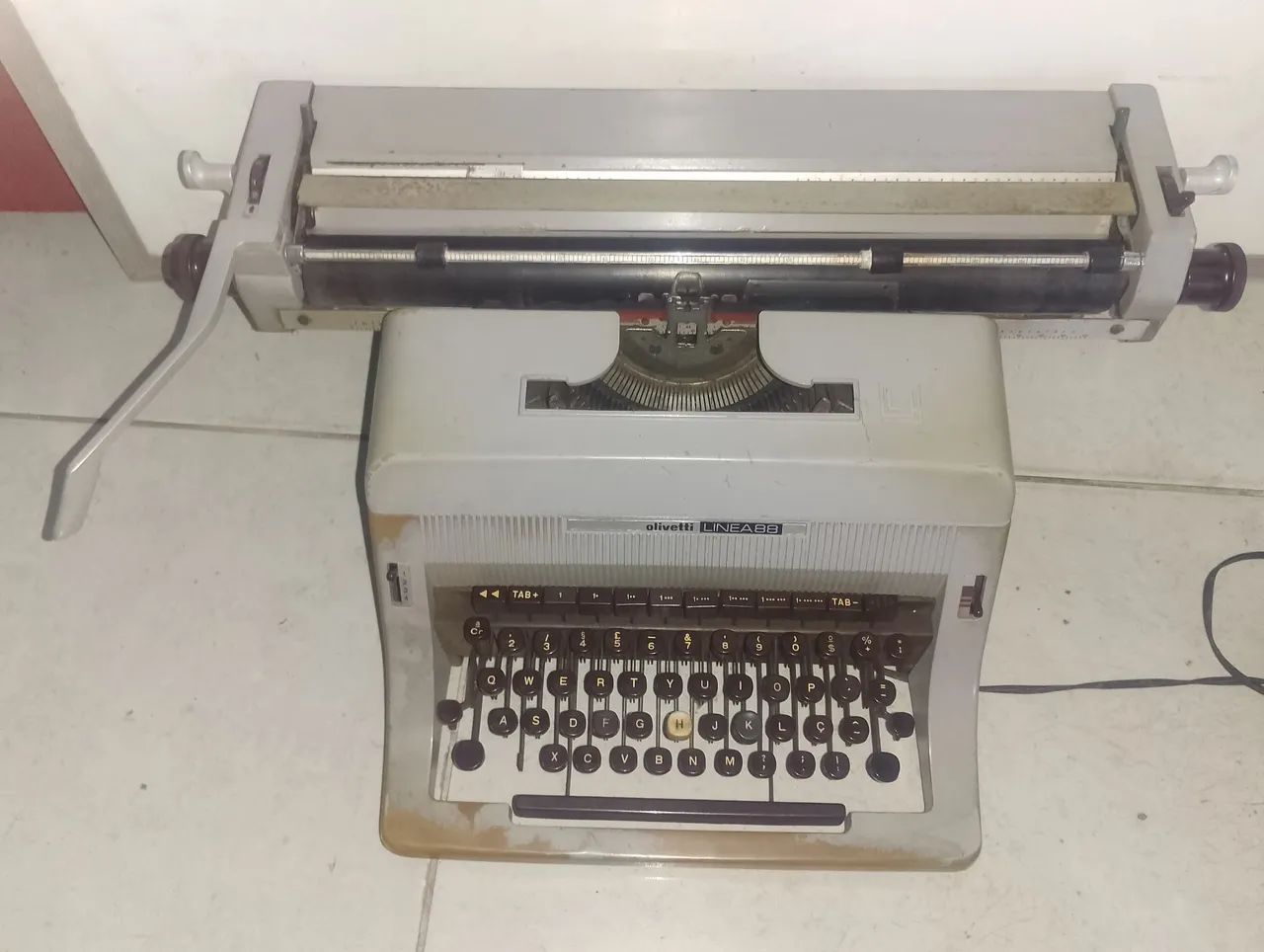 Máquina de Datilografia Olivetti Linea88 - Foto 3