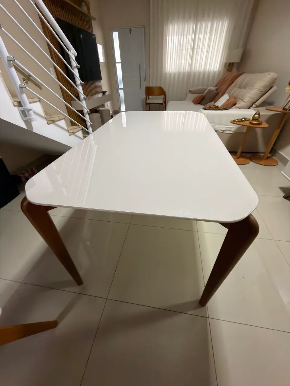 MESA DE JANTAR MADEIRA MACIÇA 6 LUGARES - Foto 2