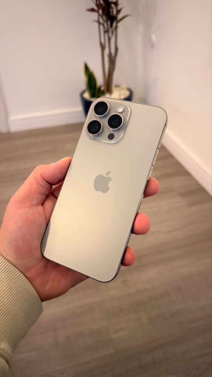 iPhone 16 Pro Max 256gb Titanium Natural  - Foto 2
