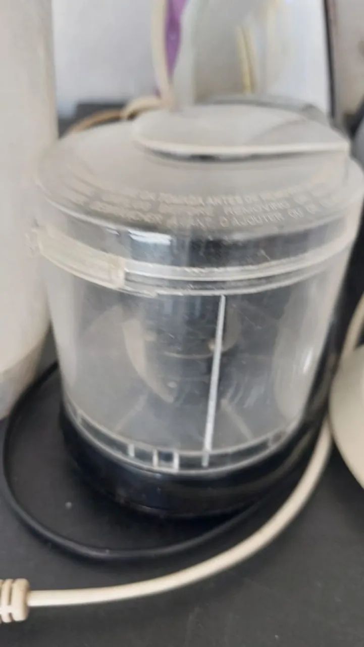 MINI PROCESSADOR, FERRO DE PASSAR E COPO  - Foto 3