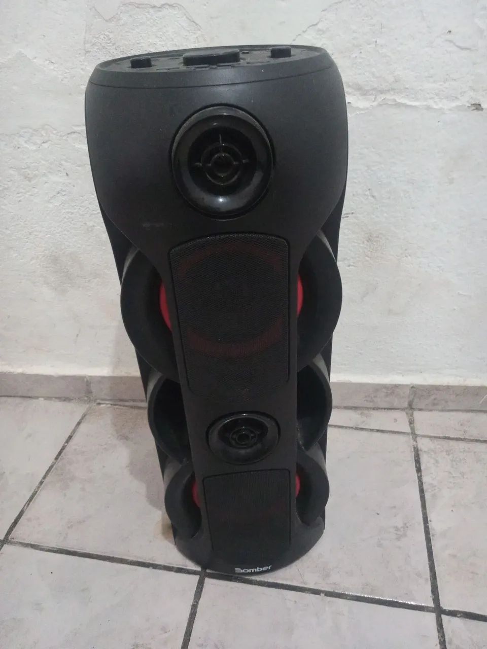 Caixa de som bomber 