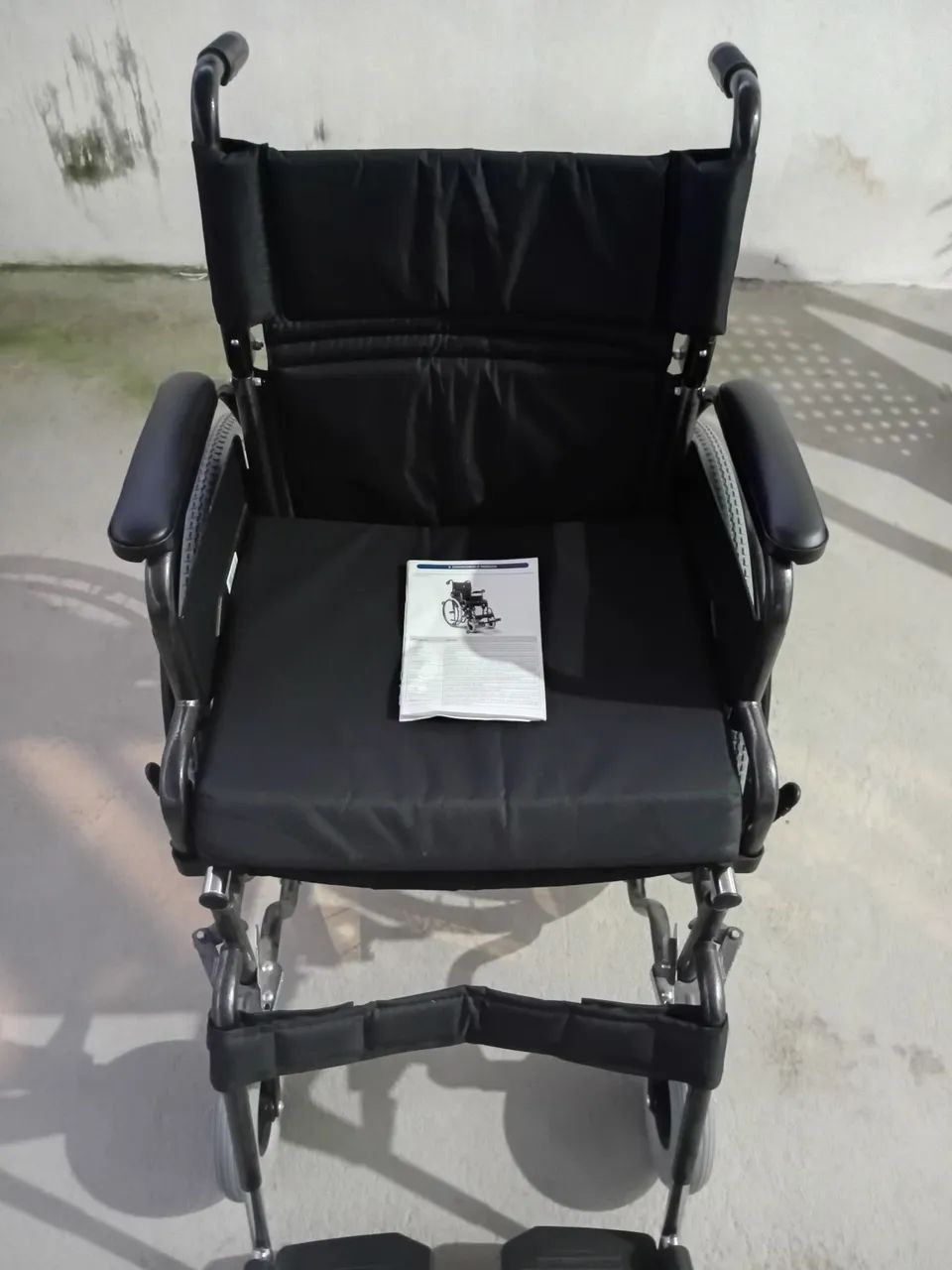 Cadeira de rodas confortável 