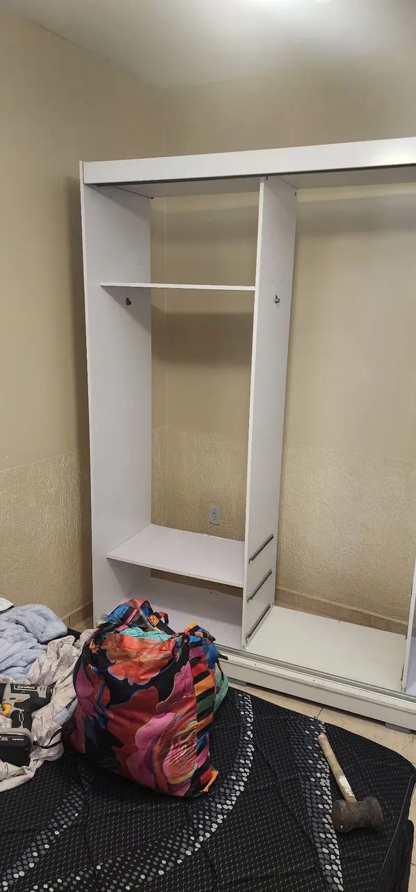 Guarda roupa com porta de vidro  - Foto 3