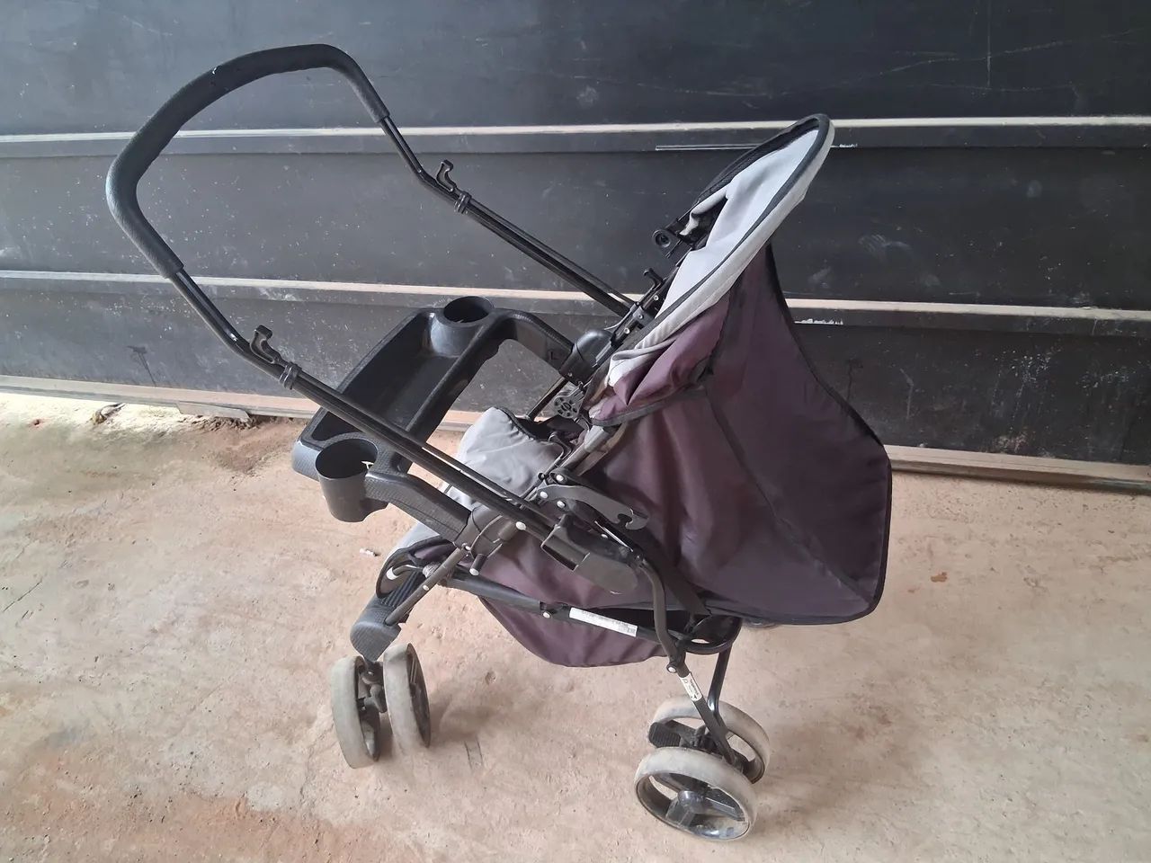 Vendo Carrinho De Bebê 