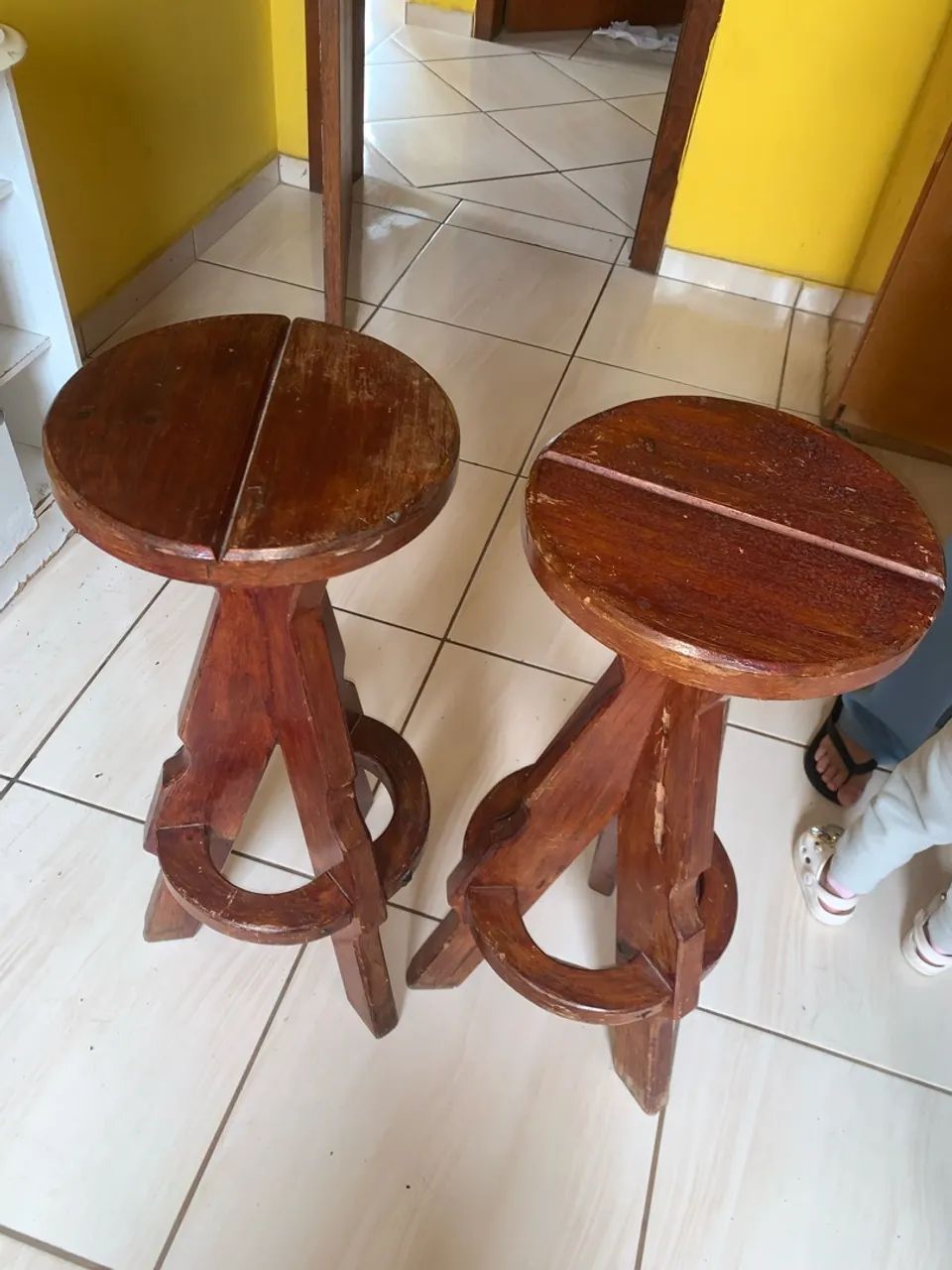 Banquetas rústicas(madeira maciça) - Foto 2