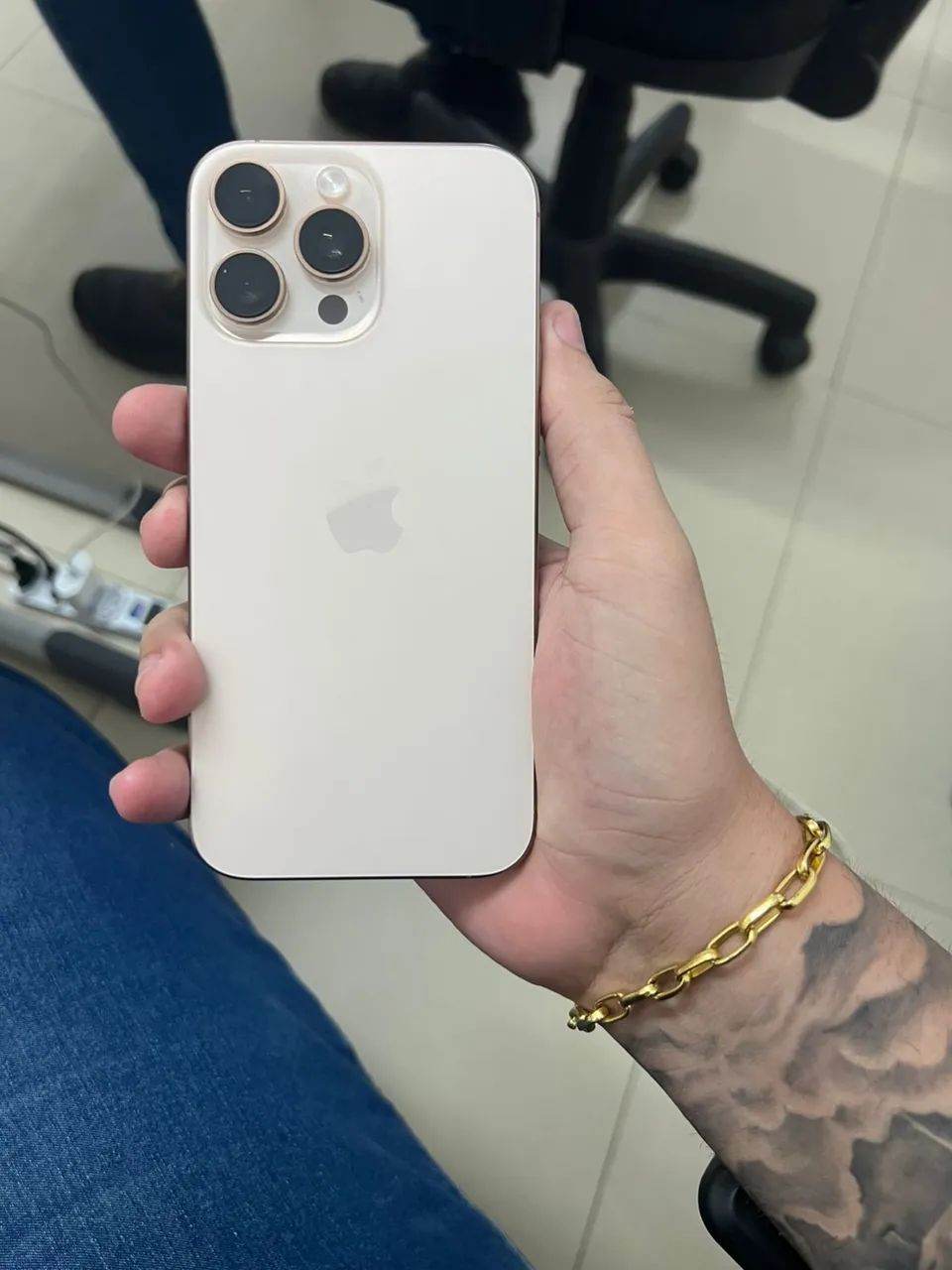 iPhone 16 pro Max  - Foto 2