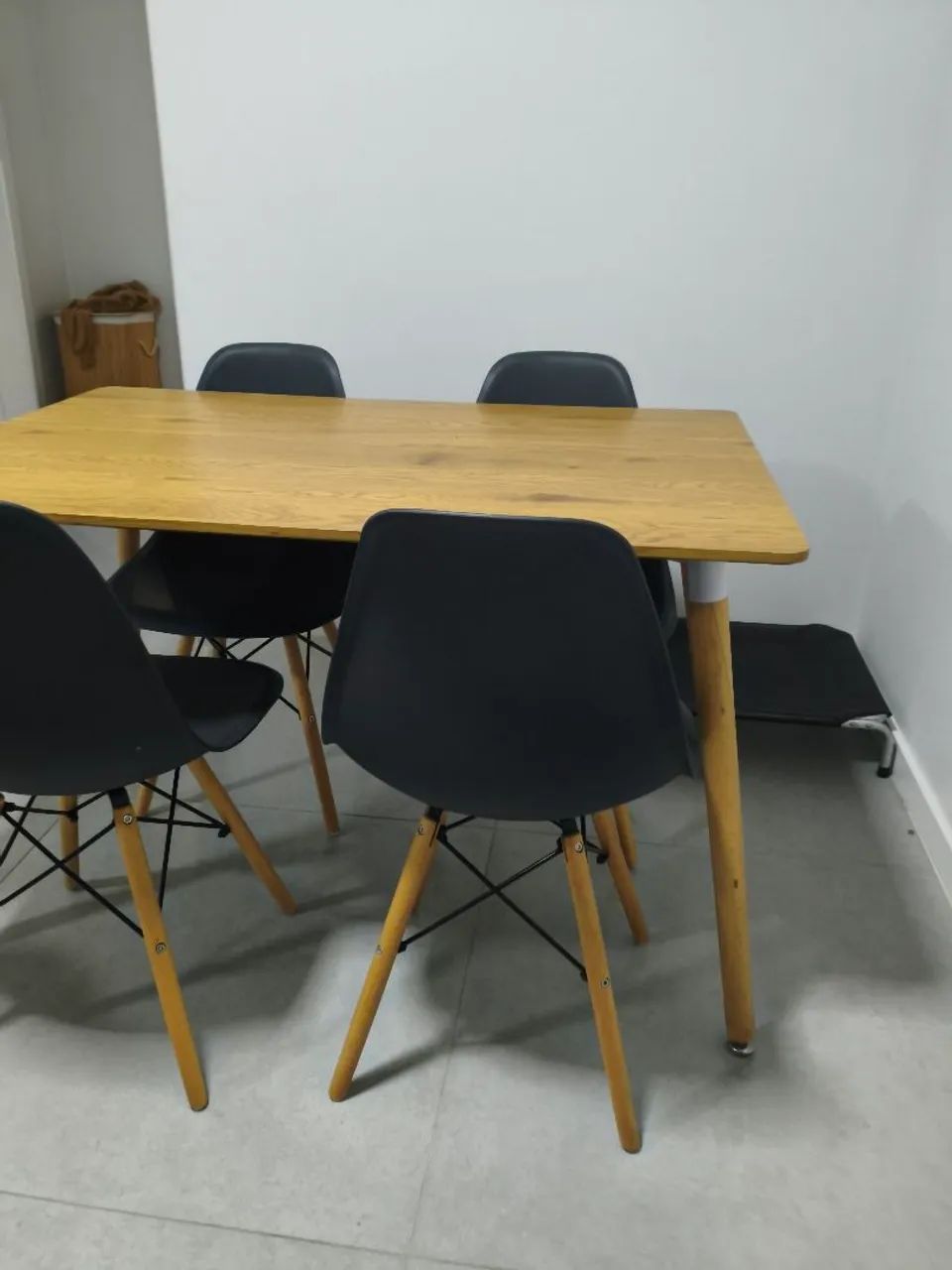 Mesa de jantar com 4 cadeiras  - Foto 2
