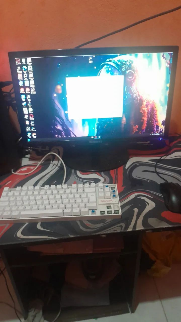 Kit gamer com PC mouse monitor teclado - Foto 2