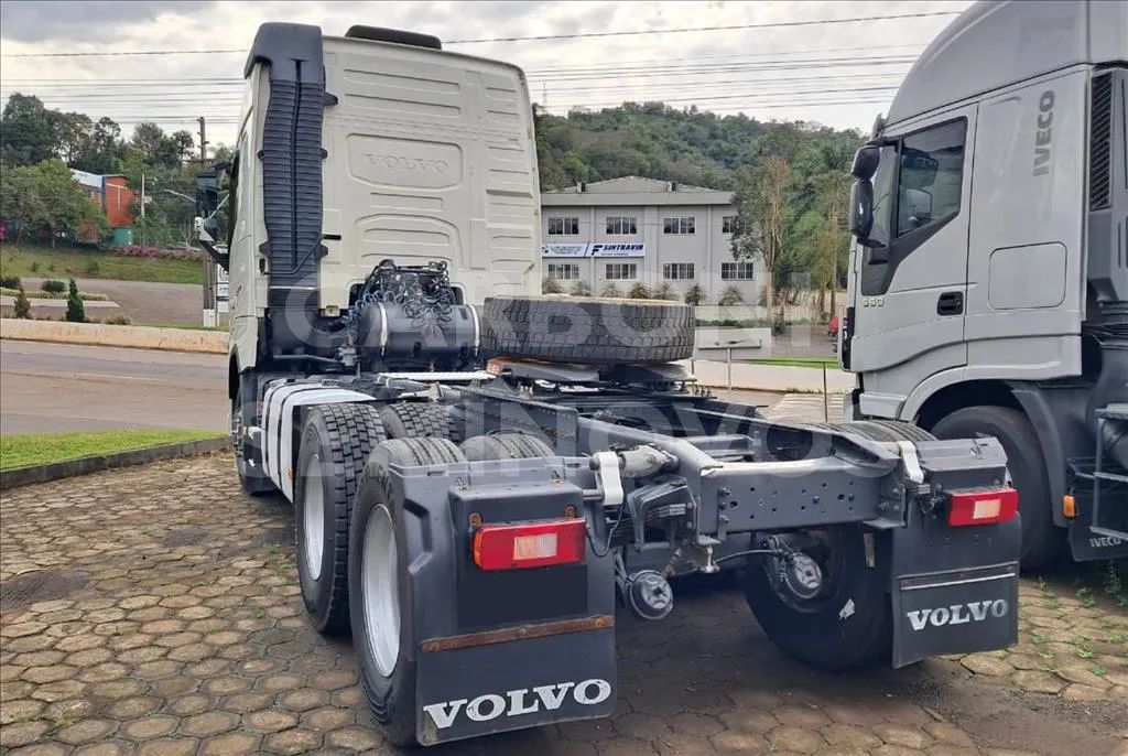 VOLVO FH 460 6X2 T GLOBETROTTER 2019/2020 - Foto 4