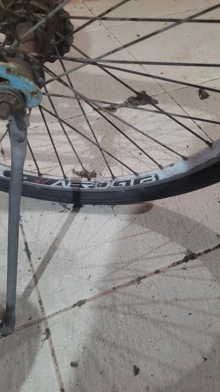 Bicicleta com raiação dupla - Foto 3