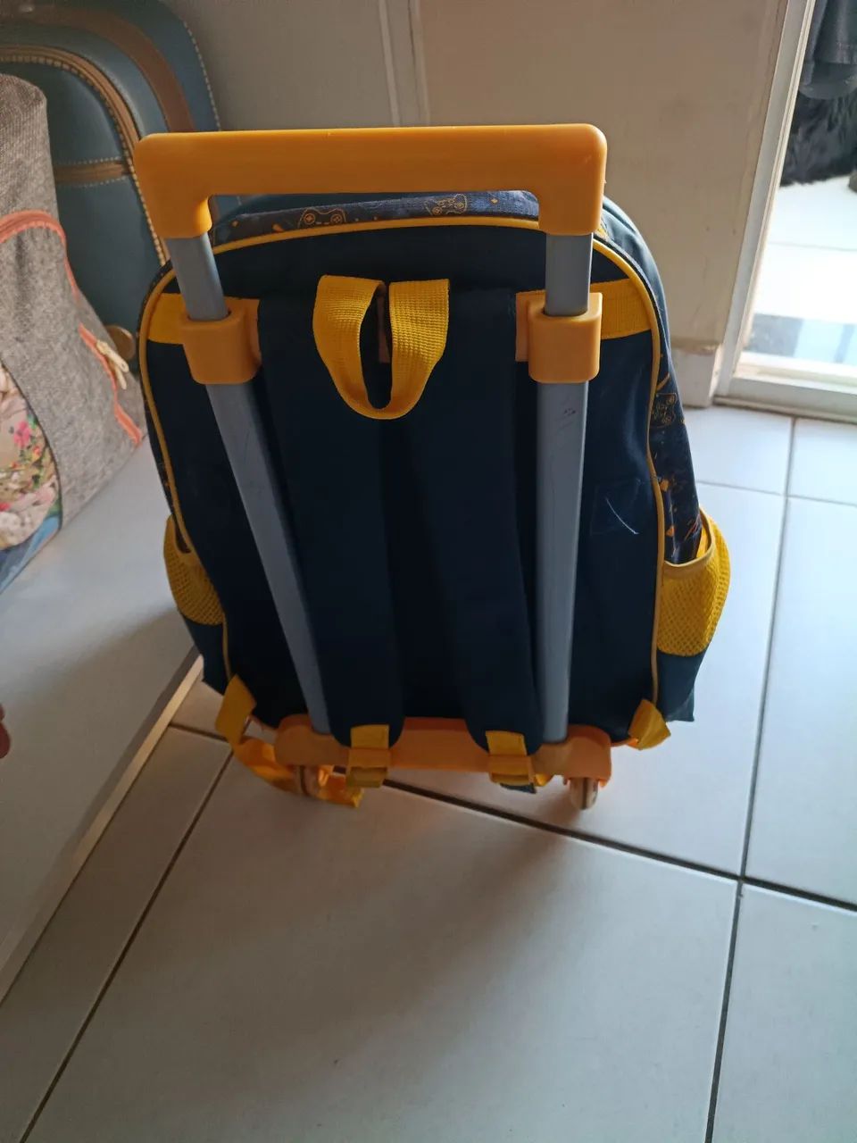 Mochila escolar rodinhas  - Foto 3