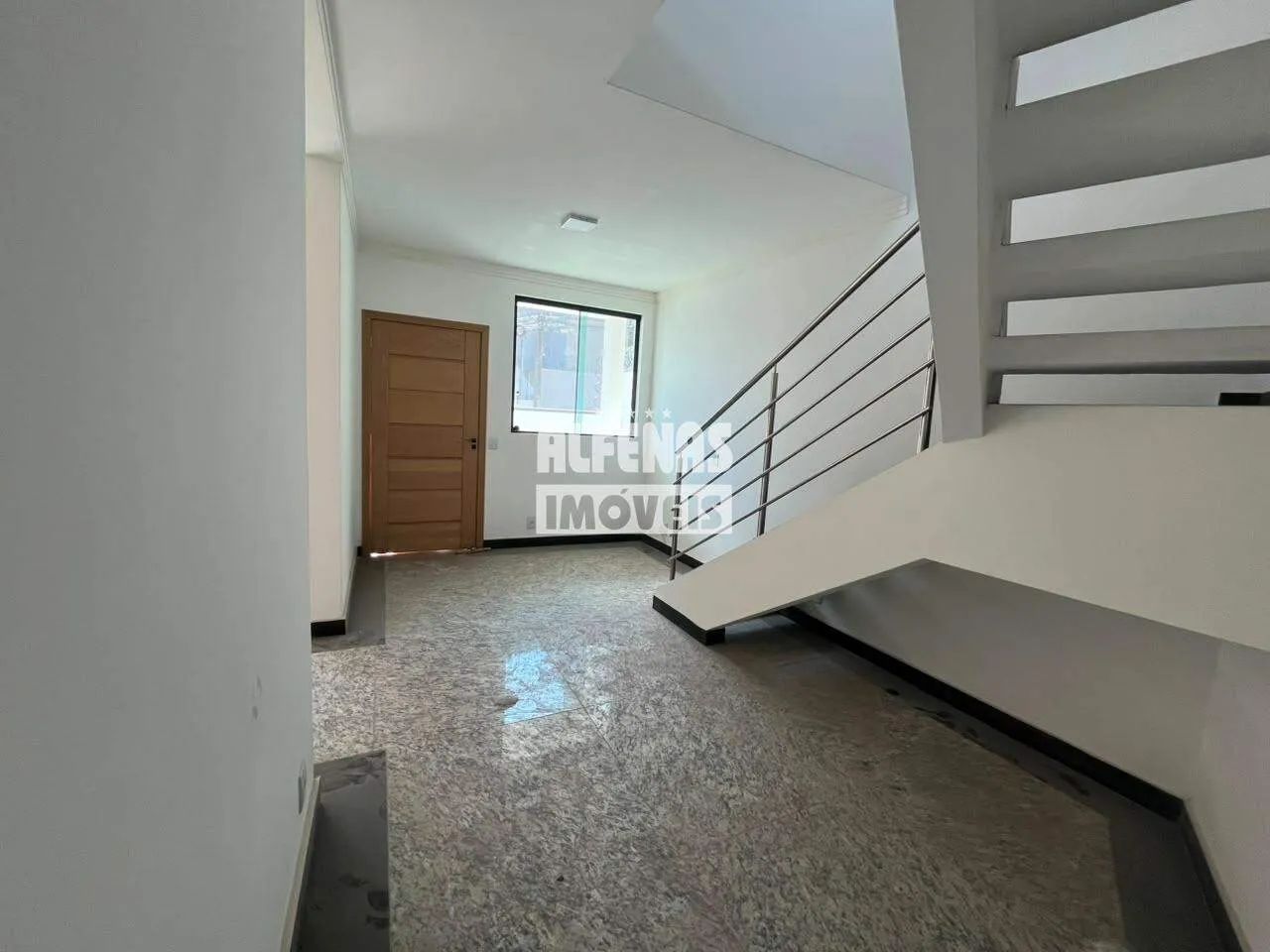 Casa à venda 3 quartos no Bairro CABRAL - Foto 2