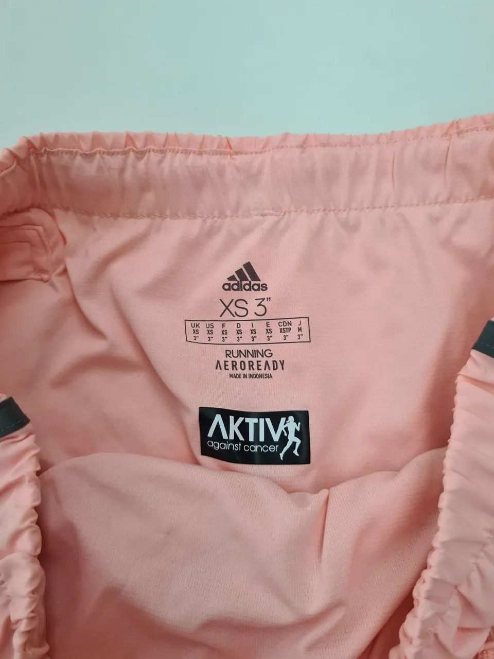 Short Adidas Running Aeroready - Rosa bebê e Cinza  - Foto 2