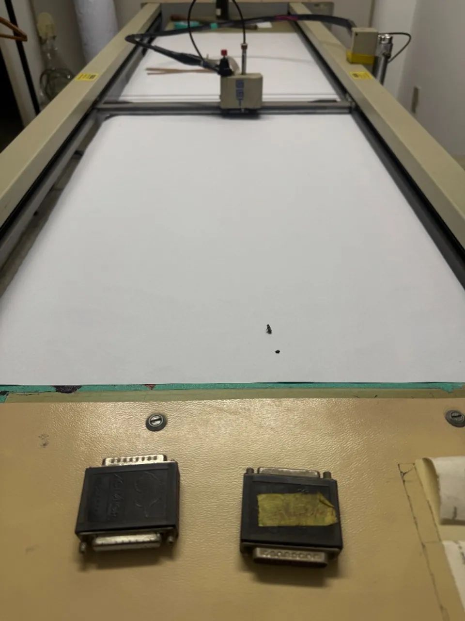 Plotter Gerber + Mesa (com defeito na placa) + Chaves - Foto 3