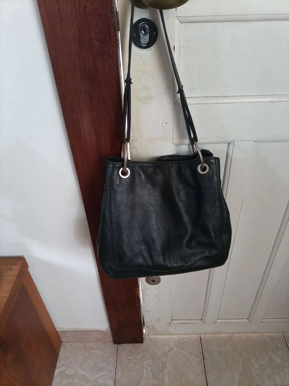 Bolsa couro legítimo preta reforçada  - Foto 5
