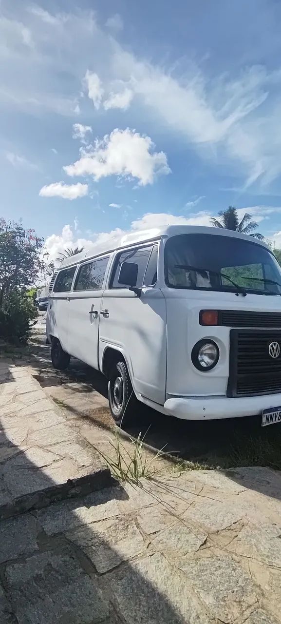 Volkswagen Kombi Kombi Standard 1.4 Mi Total Flex 8V 2011