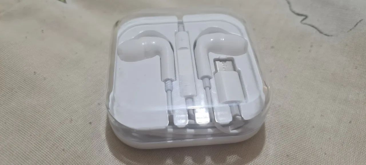 Fone Intra Auricular USB-C Compatível Com Vários Aparelhos - Foto 3